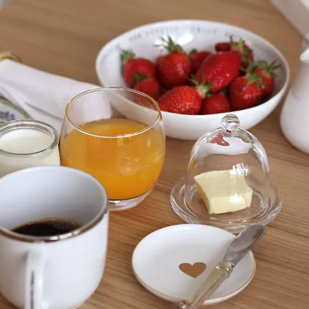 Clos Des Campanules Bed & Breakfast 3*